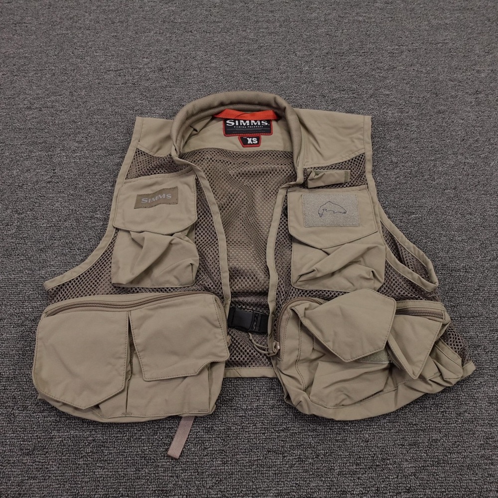 Simms Vest Mens XS Beige Nylon Mesh Fishing Utility Multi Pocket Buckle Gear
